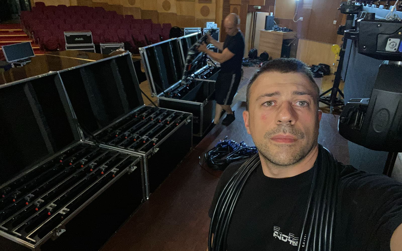 Schelă lumini / rig cu moving heads pentru evenimente